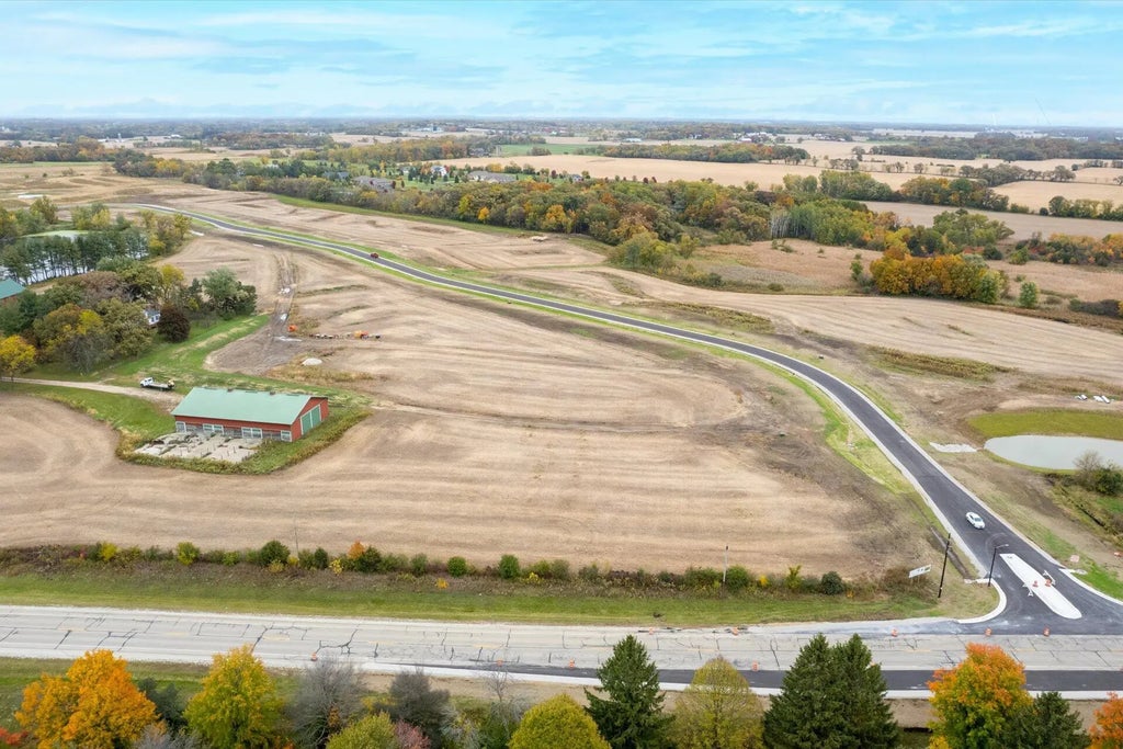 680 Beere Ln, Rochester