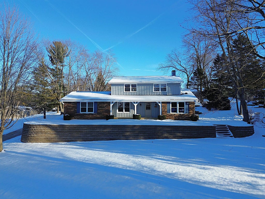 5640 S Aberdeen Dr, New Berlin