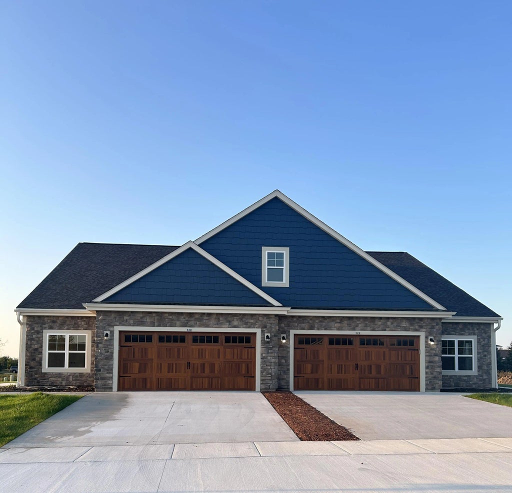 529 Firefly Trl 1, Hartford