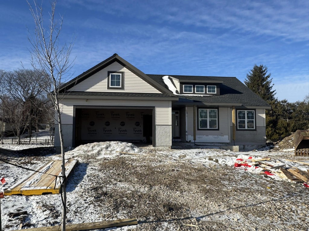 1044 Waterstone Ct, Pewaukee