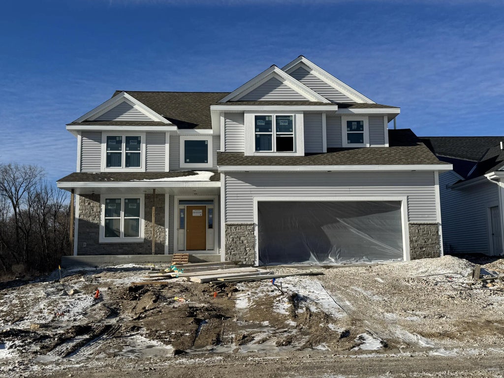 1106 Oxbow Ct, Pewaukee