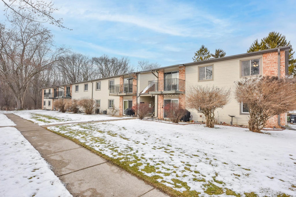 N115w17113 Armada Dr 12, Germantown