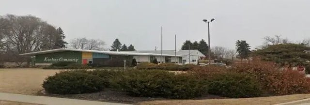 6830 S Howell Ave, Oak Creek