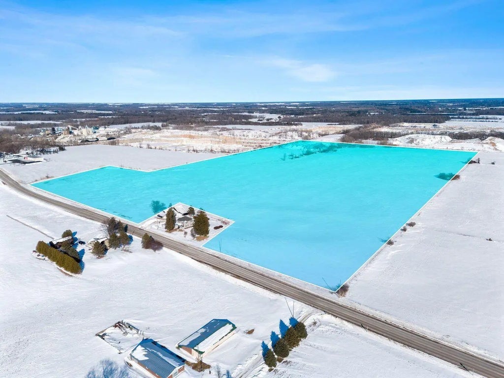 Lt1 County Highway R -, Kossuth