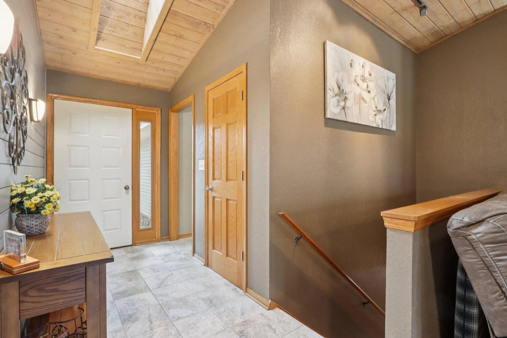 14320 W Fieldpointe Dr, New Berlin