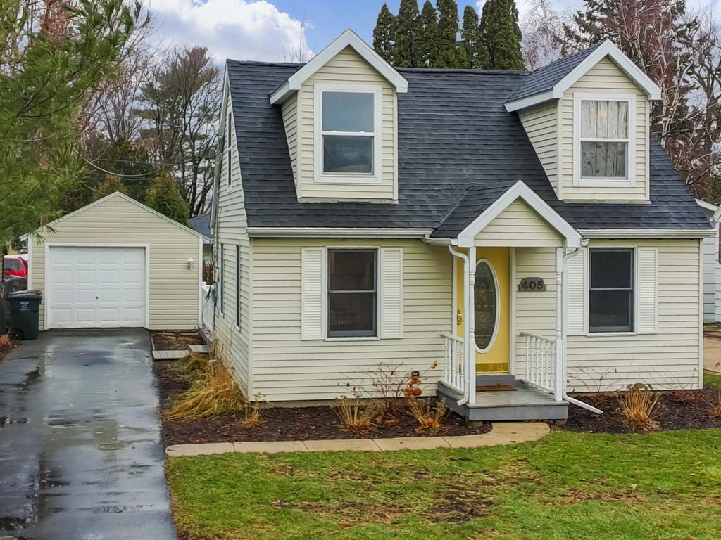 405 1st St, Walworth