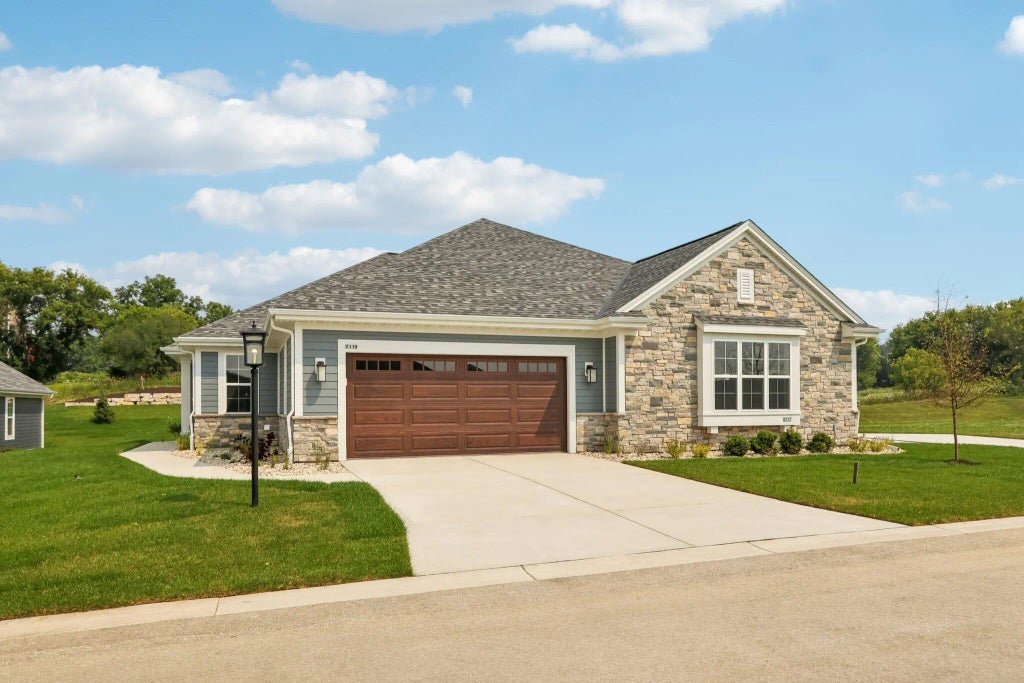 2119 Bluestem Dr 0201, Waukesha