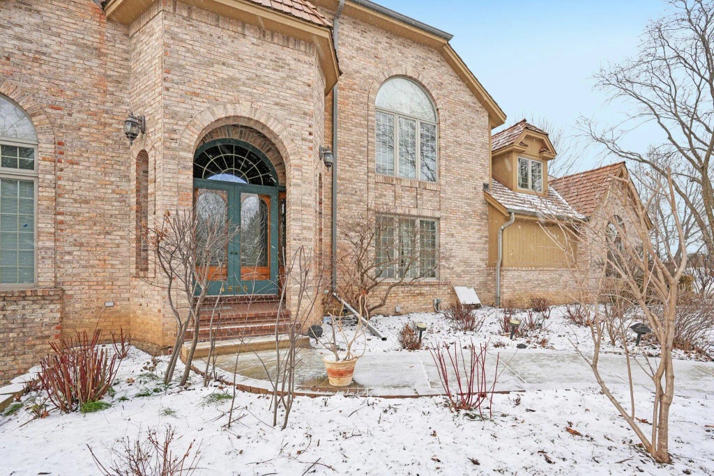 4555 Edington Ln, Brookfield