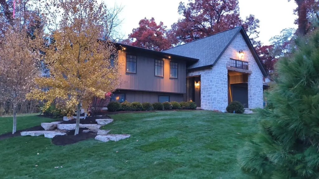 853 Sauganash Dr, Fontana