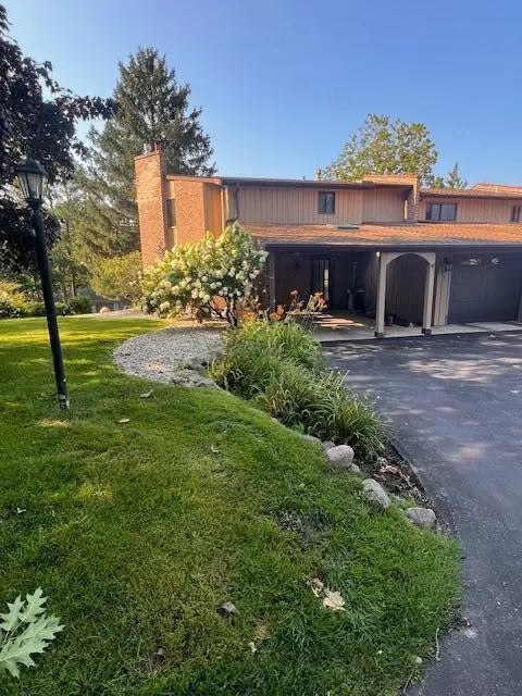 469 Country Club Dr #1, Lake Geneva