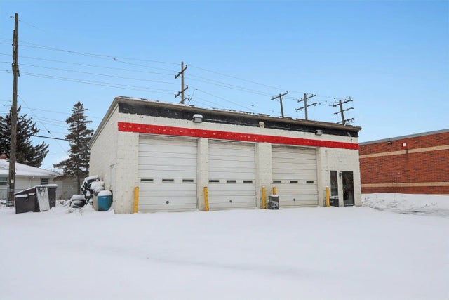 8205 W Hampton Ave, Milwaukee