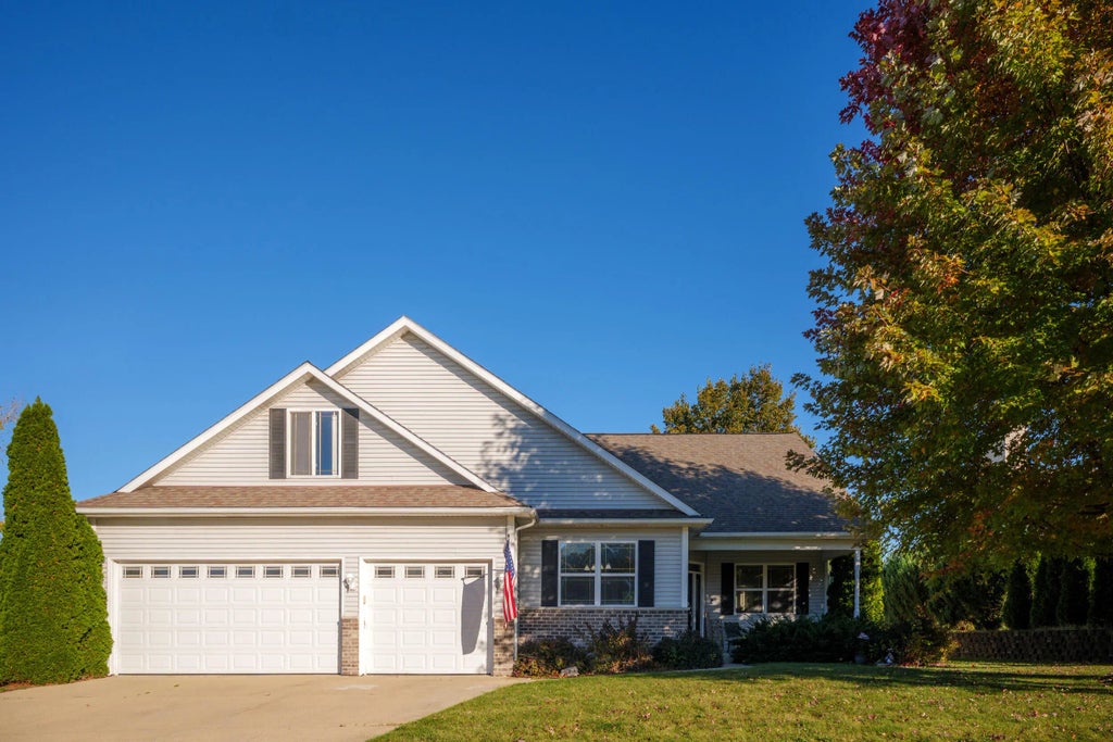 2044 Matthew Ave, Twin Lakes