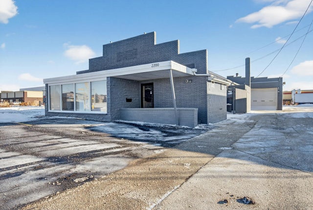 2200 Miller Park Way, West Milwaukee