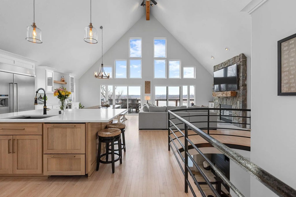 S107w34886 S Shore Dr, Eagle