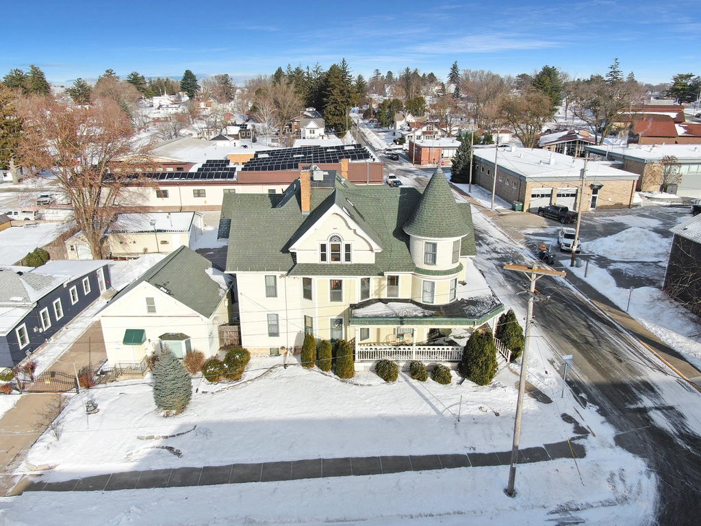 200 W State St, Westby