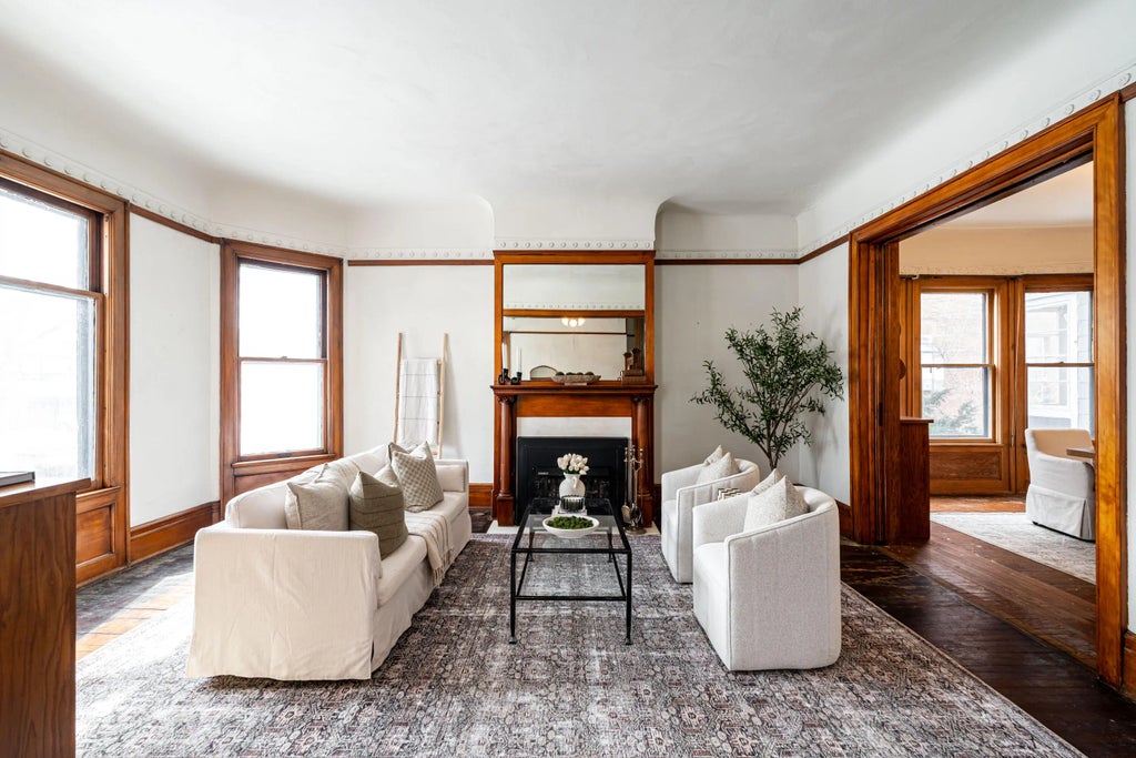 2859 N Marietta Ave, Milwaukee