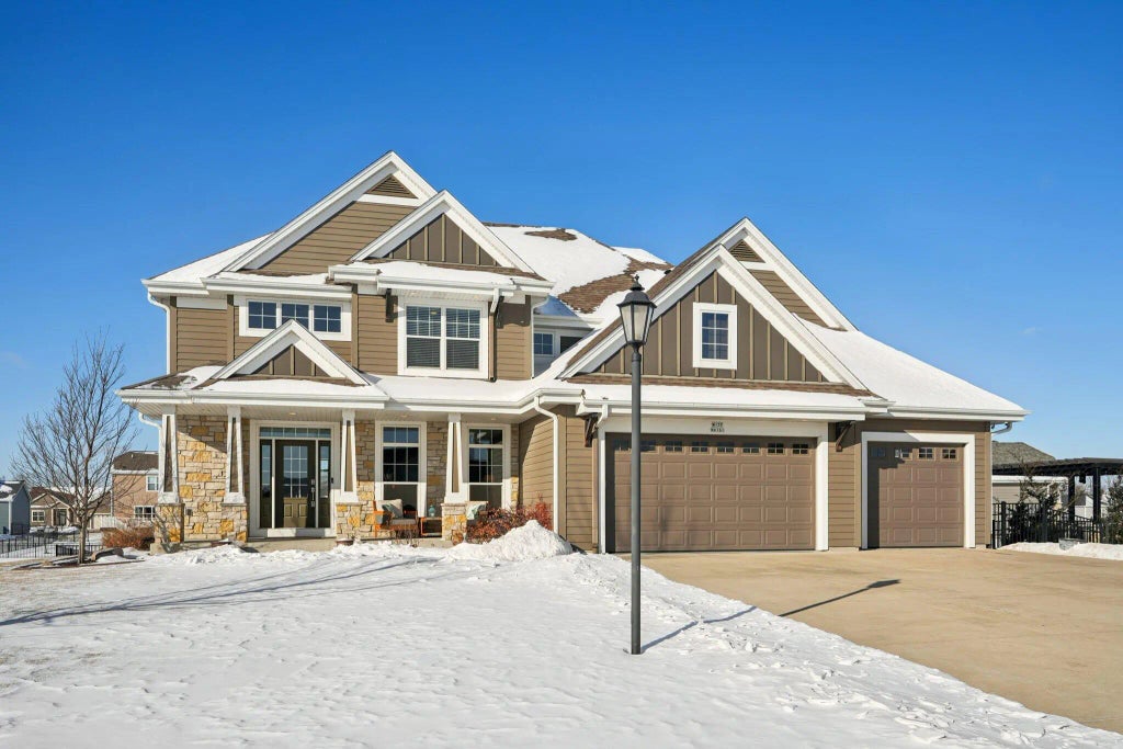 W137n6161 Weyer Farm Ct, Menomonee Falls