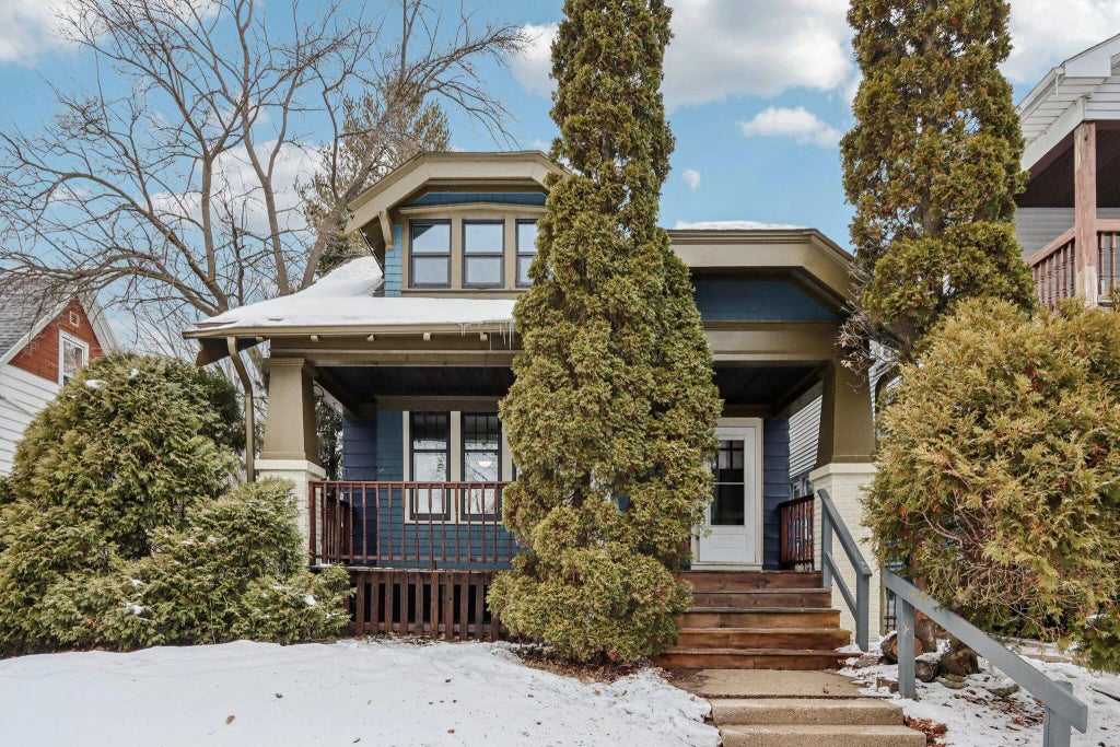 3421 N Fratney St, Milwaukee