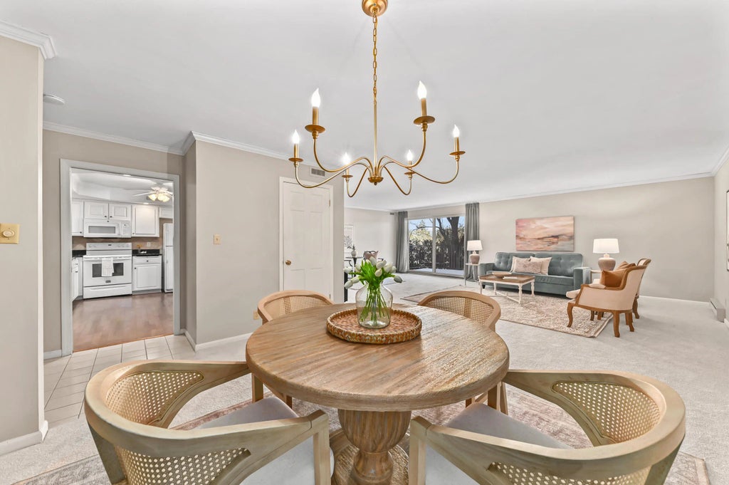 13335 Watertown Plank Rd 211, Elm Grove