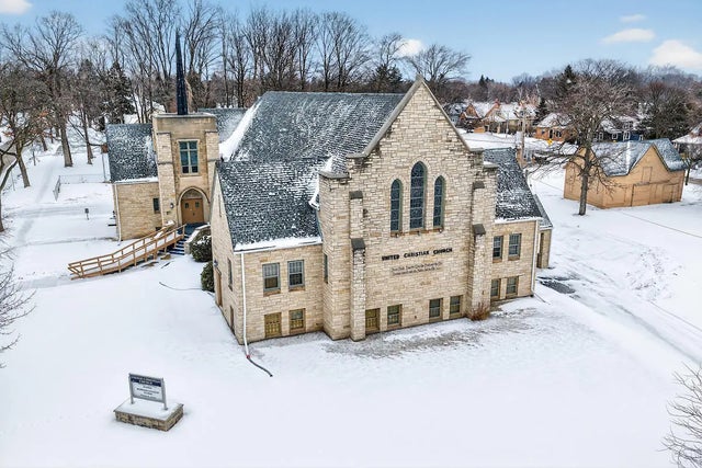 5620 N 38th St, Milwaukee