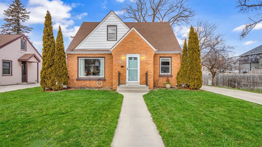 1112 Kensington Ave, Plymouth