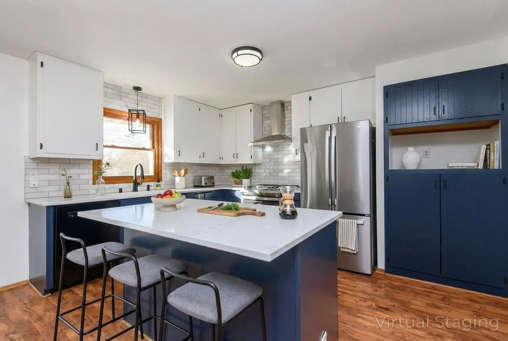 406 N State St, Rochester