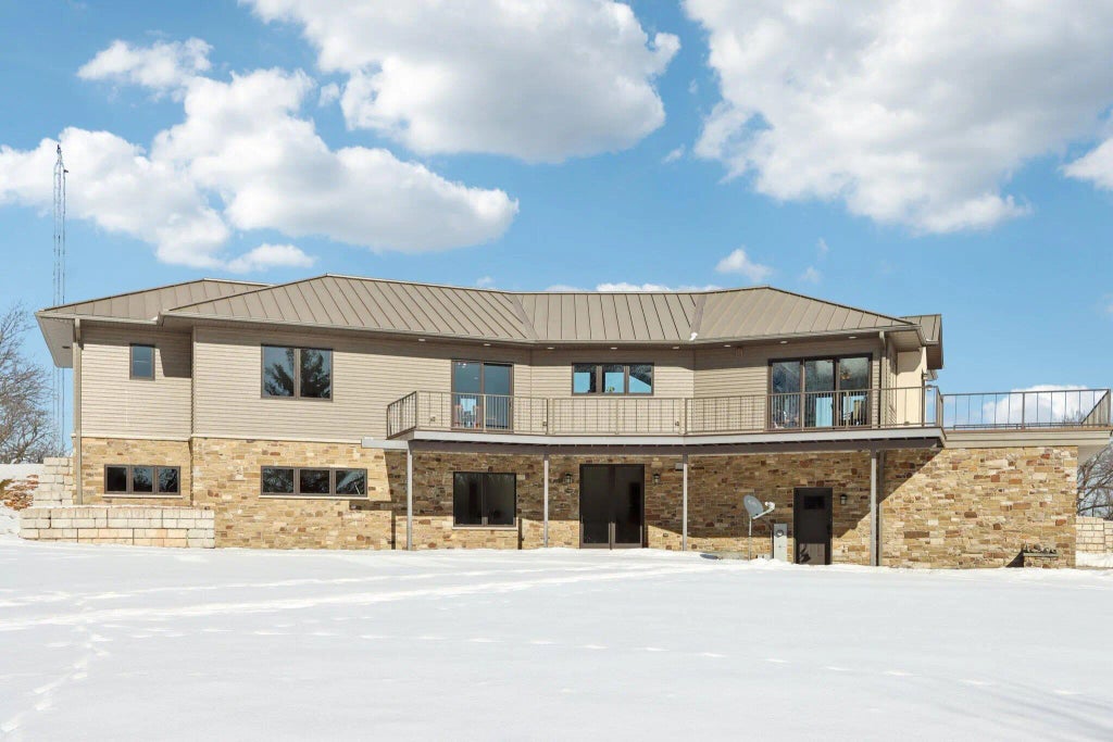 W9160 Deer Rd, Mitchell