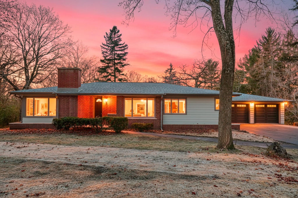 9710 304th Ave, Salem Lakes