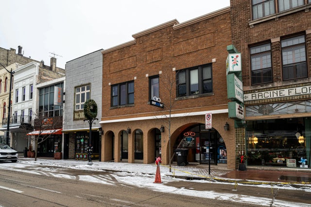 215 1/2 6th St, Racine