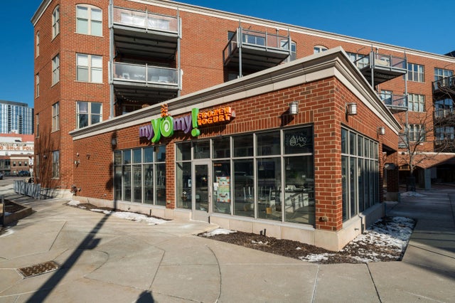 100 S Water St 100, Milwaukee