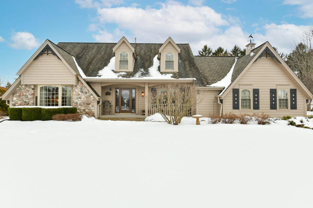 S74w14303 Settler Way, Muskego