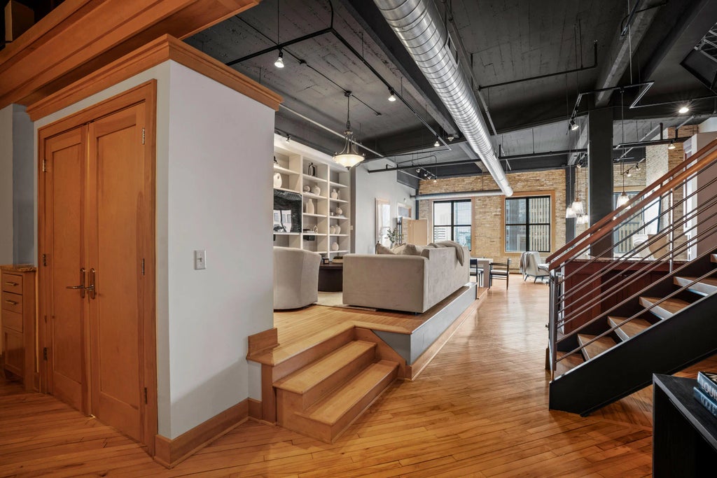 730 N Plankinton Ave 10c, Milwaukee