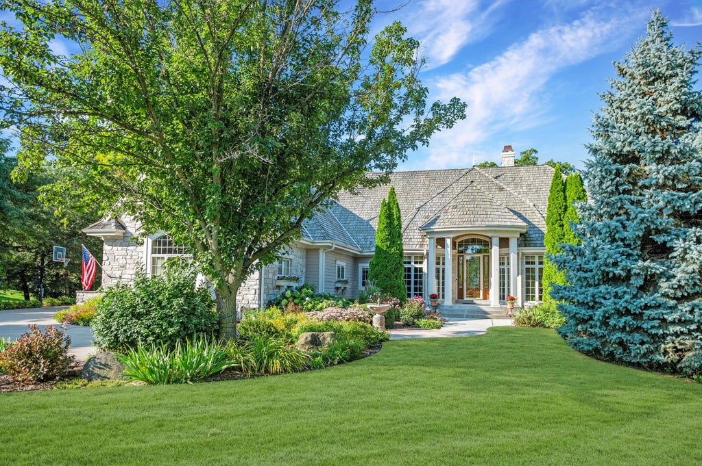 1600 E Juniper Way, Hartland