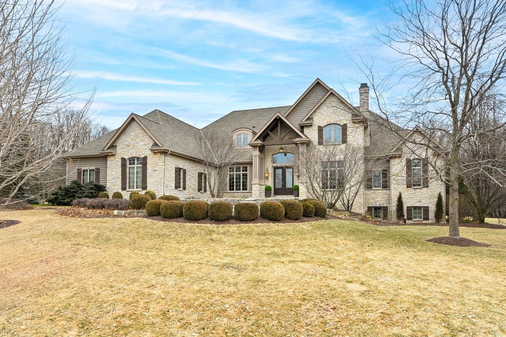 12939 N Cobblestone Ct, Mequon