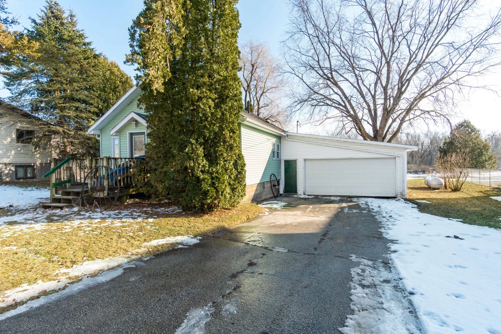 N574 North Bend Dr, North Bend