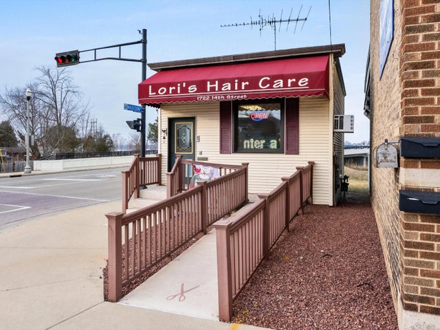 1722 14th St, Two Rivers