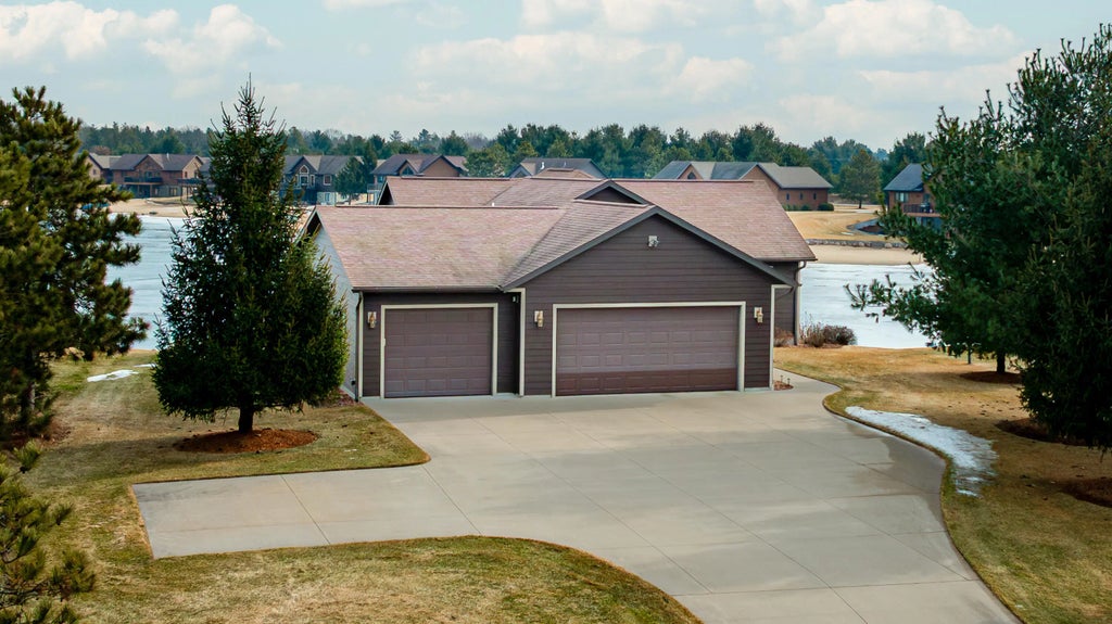 N8098 15th Ave, Germantown