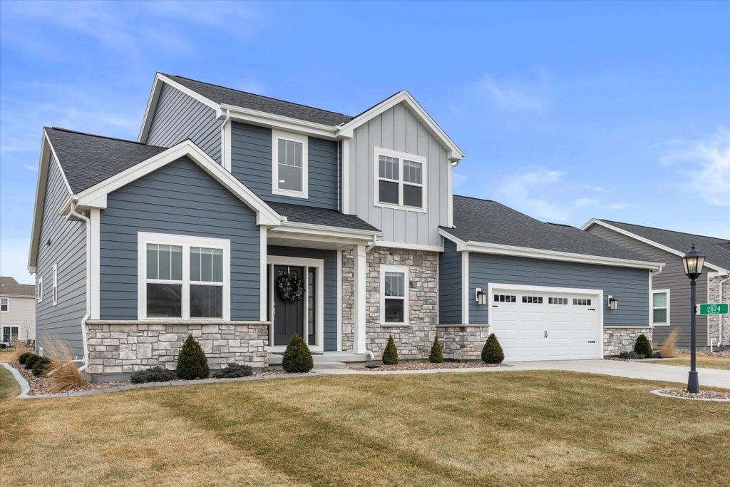 2874 Kegonsa Dr, Summit