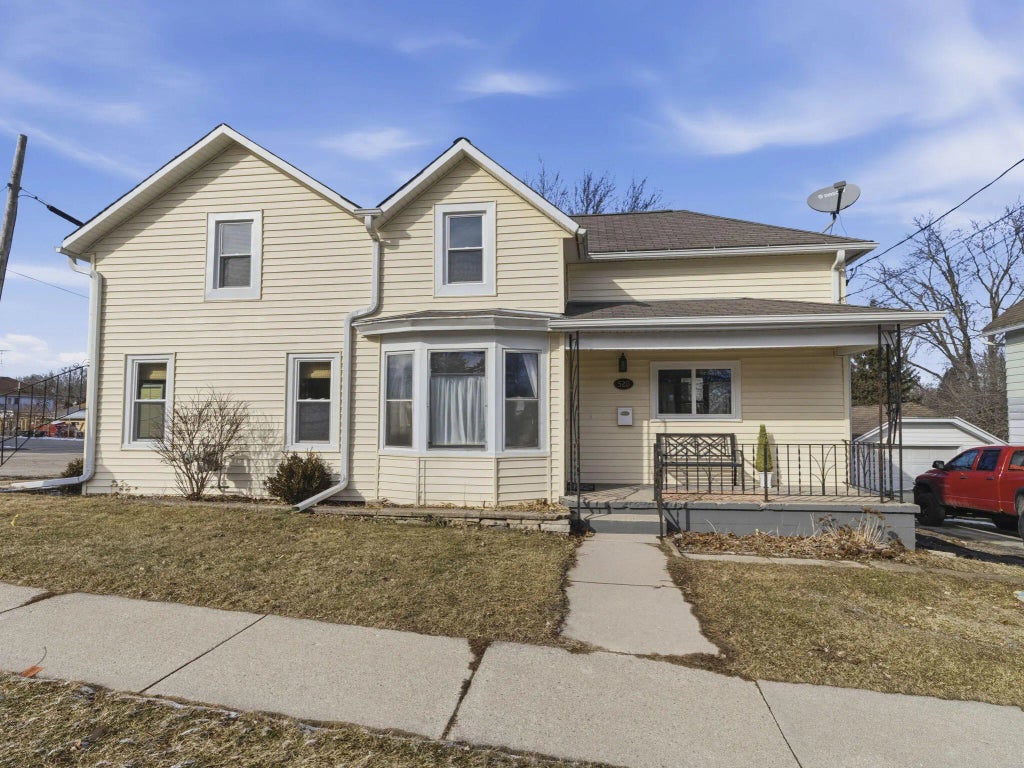 520 Dayton St, Mayville