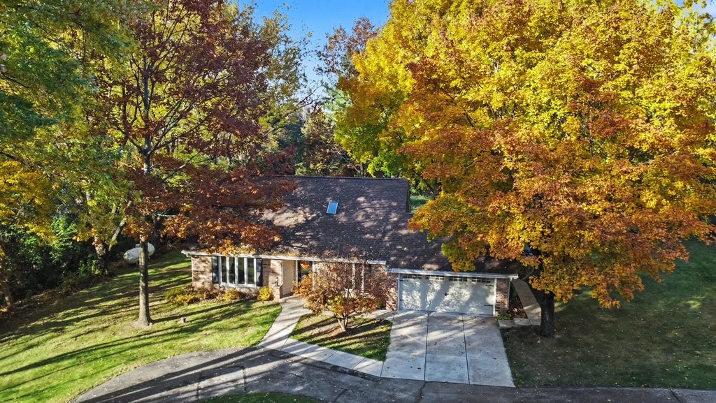 S4w32766 Government Hill Rd, Delafield