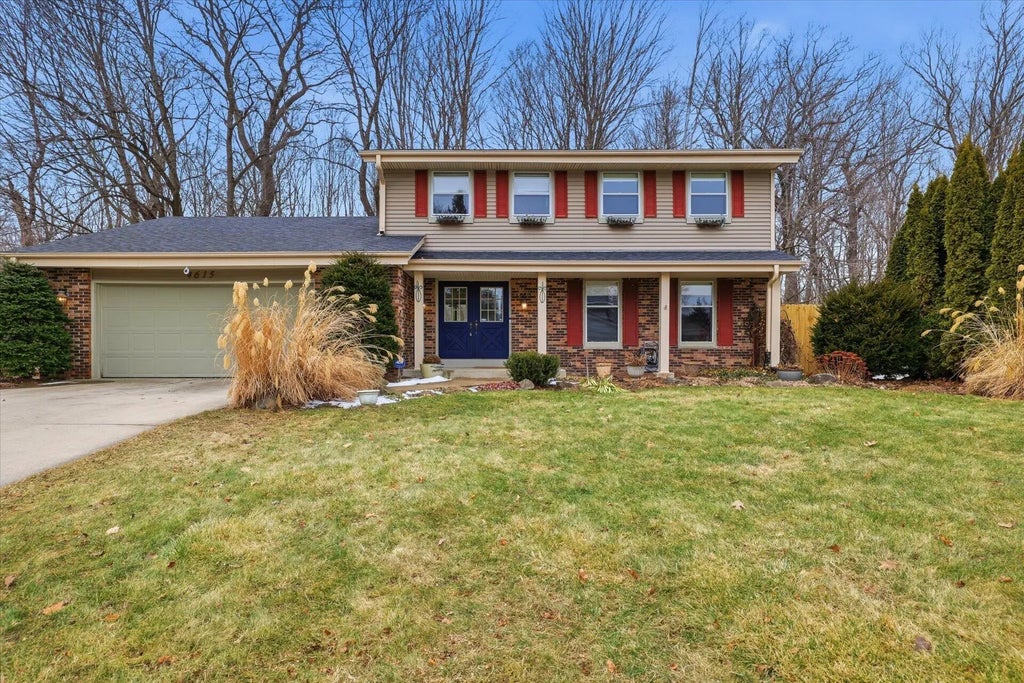 4615 S Camrose Ave, New Berlin