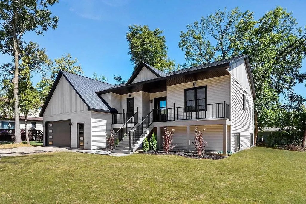 N3174 Poplar Rd, Geneva