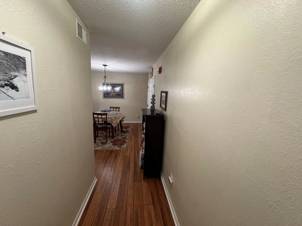 W194s7823 Overlook Bay Rd, Muskego