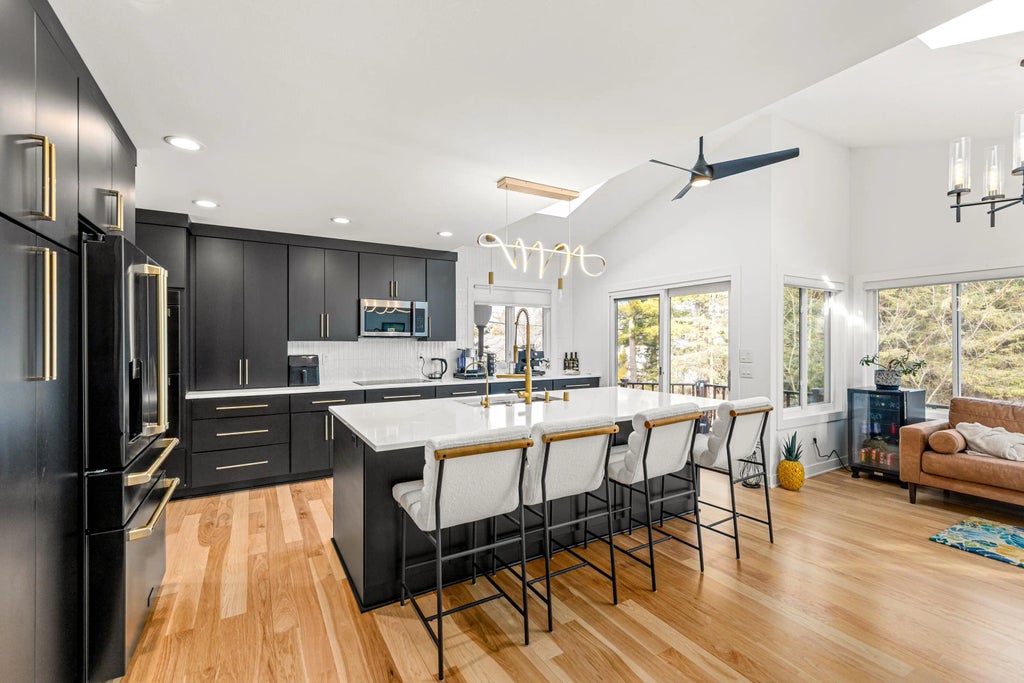 11720 Austin Ave, Mequon