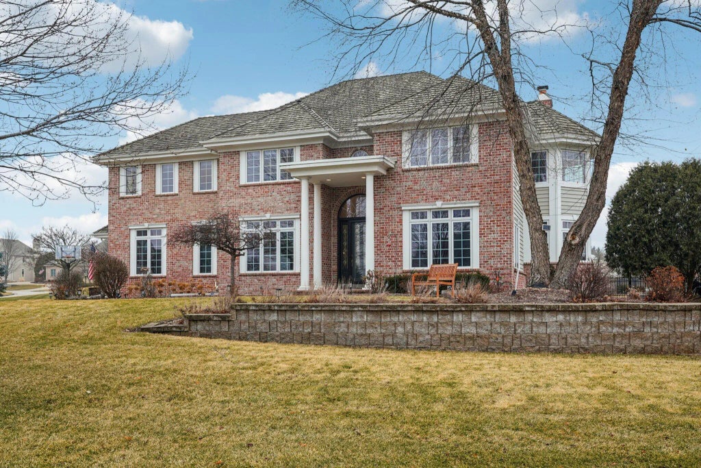 923 N Evergreen Cir, Hartland