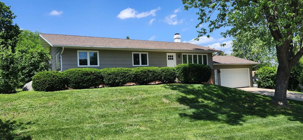 1707 Miller Rd, Lake Geneva