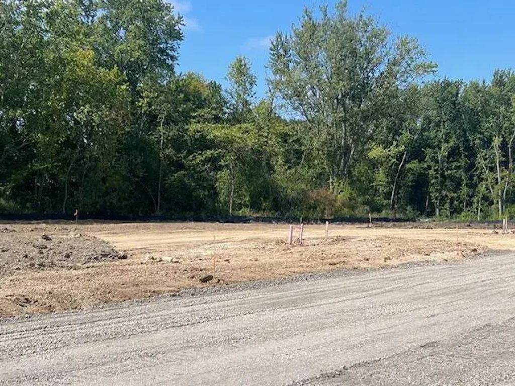 Lt3 Edgemont Dr, Oak Creek