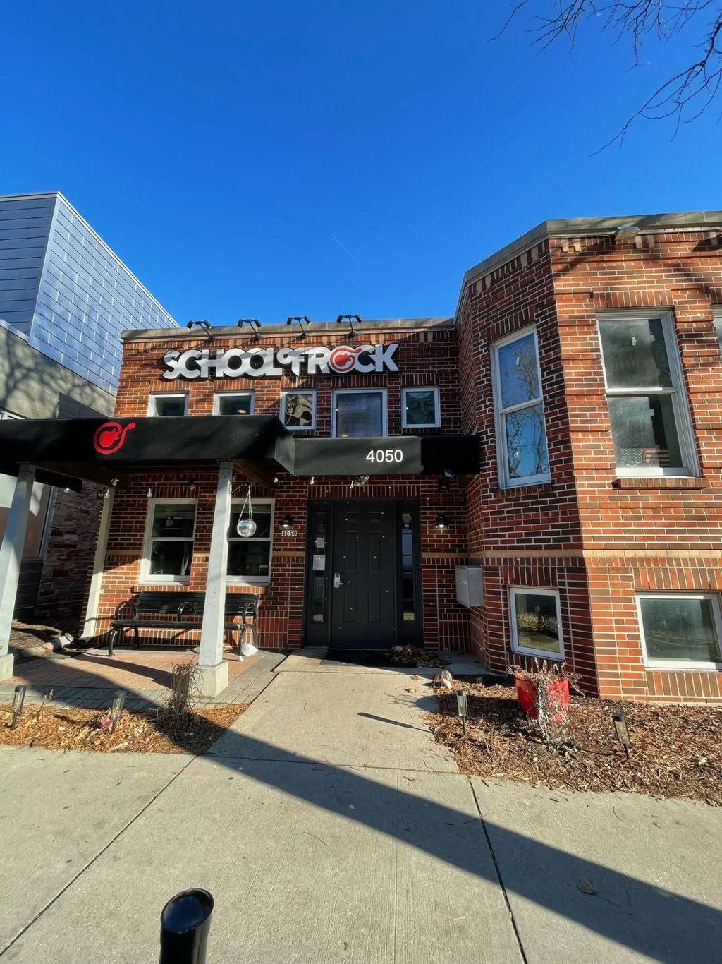 N/A, Shorewood