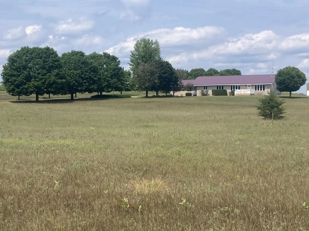 W8918 County Road W -, Crivitz