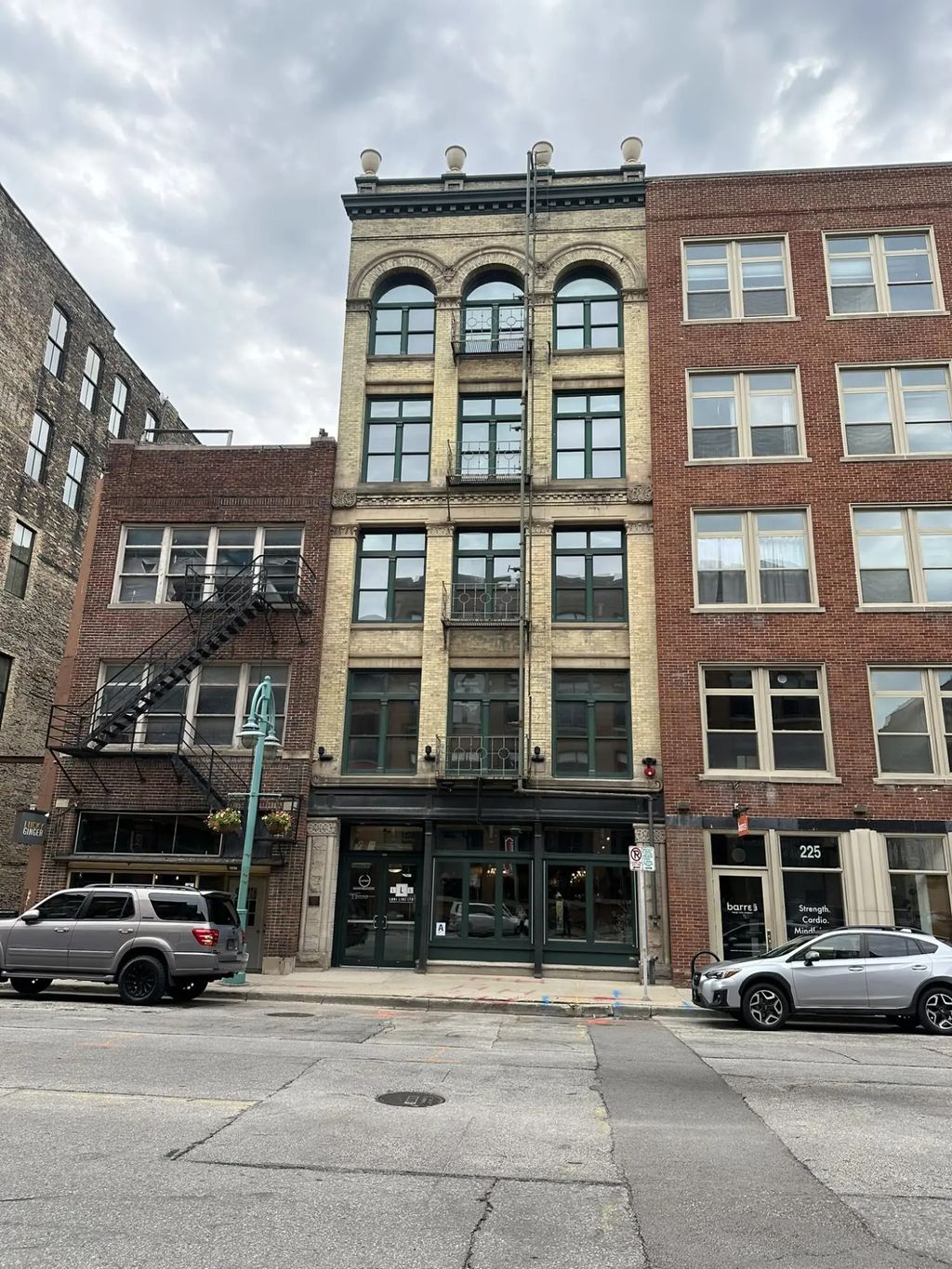 N/A, Milwaukee
